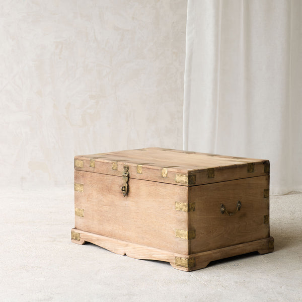 Vintage Chest | Natural