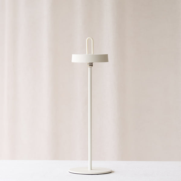 Ampeha Outdoor LED Table Lamp | Cream