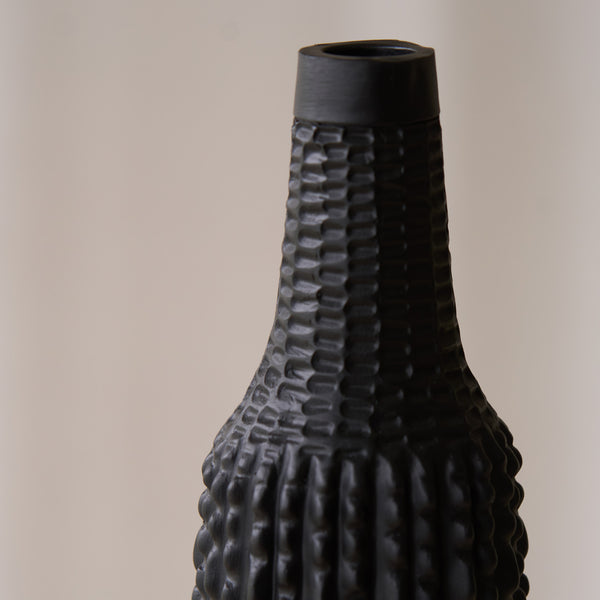 Angira Vase | Matt Black