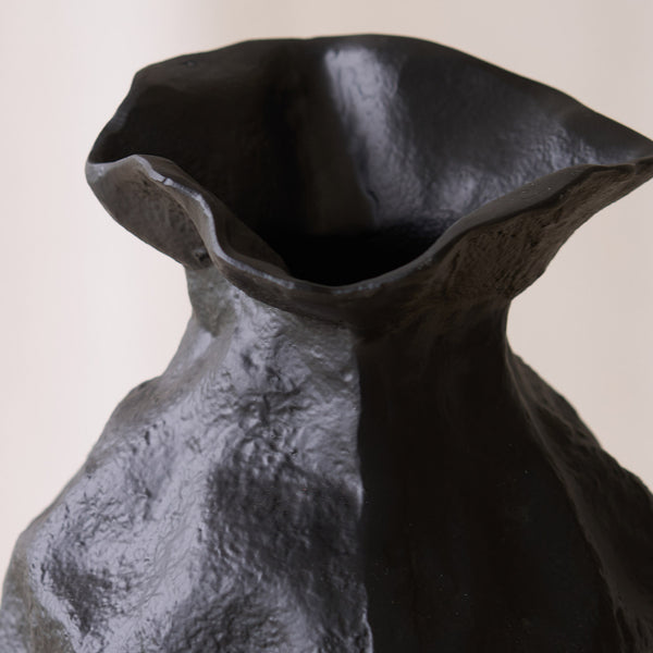 Holbox Vase | Black