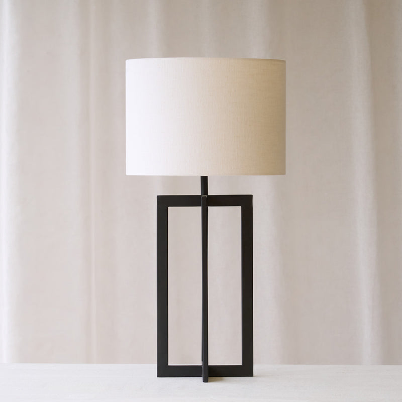 Mace Table Lamp | Black