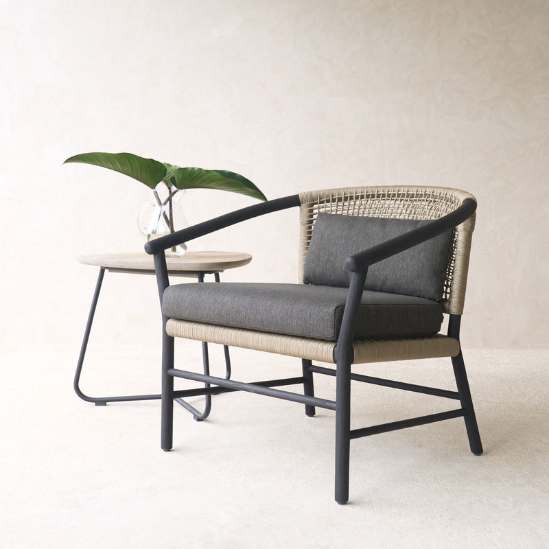 Icon Outdoor Lounge Chair | Charcoal